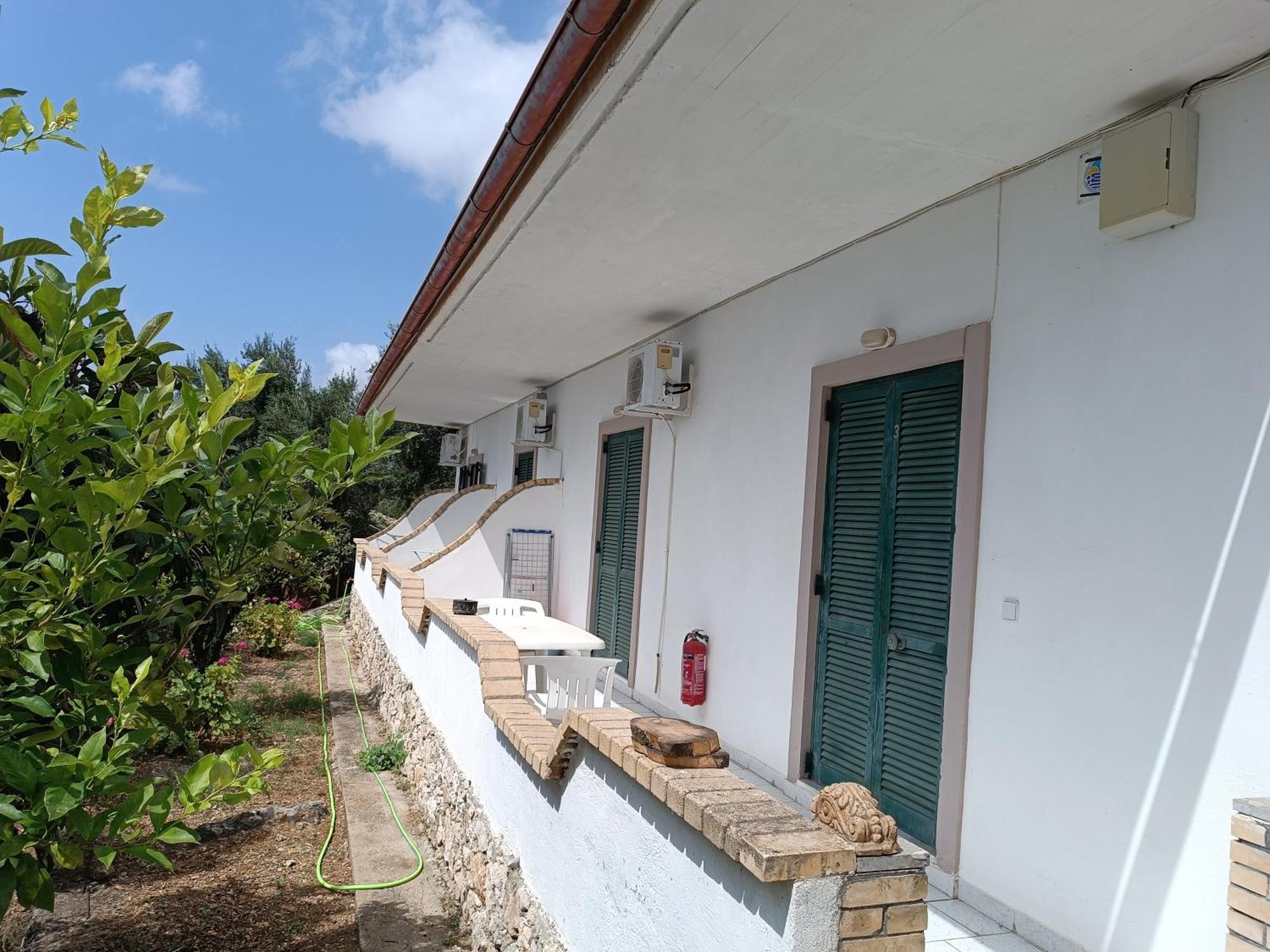 Nikos - Eleni Apartment Barbati Exterior photo